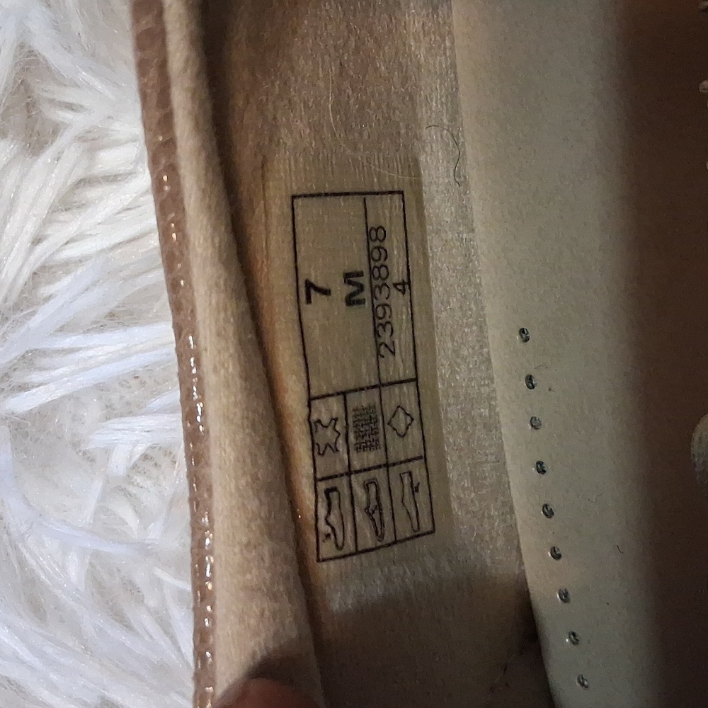 SAS Women's NWOT Tan Loafers - Picture 7 of 10